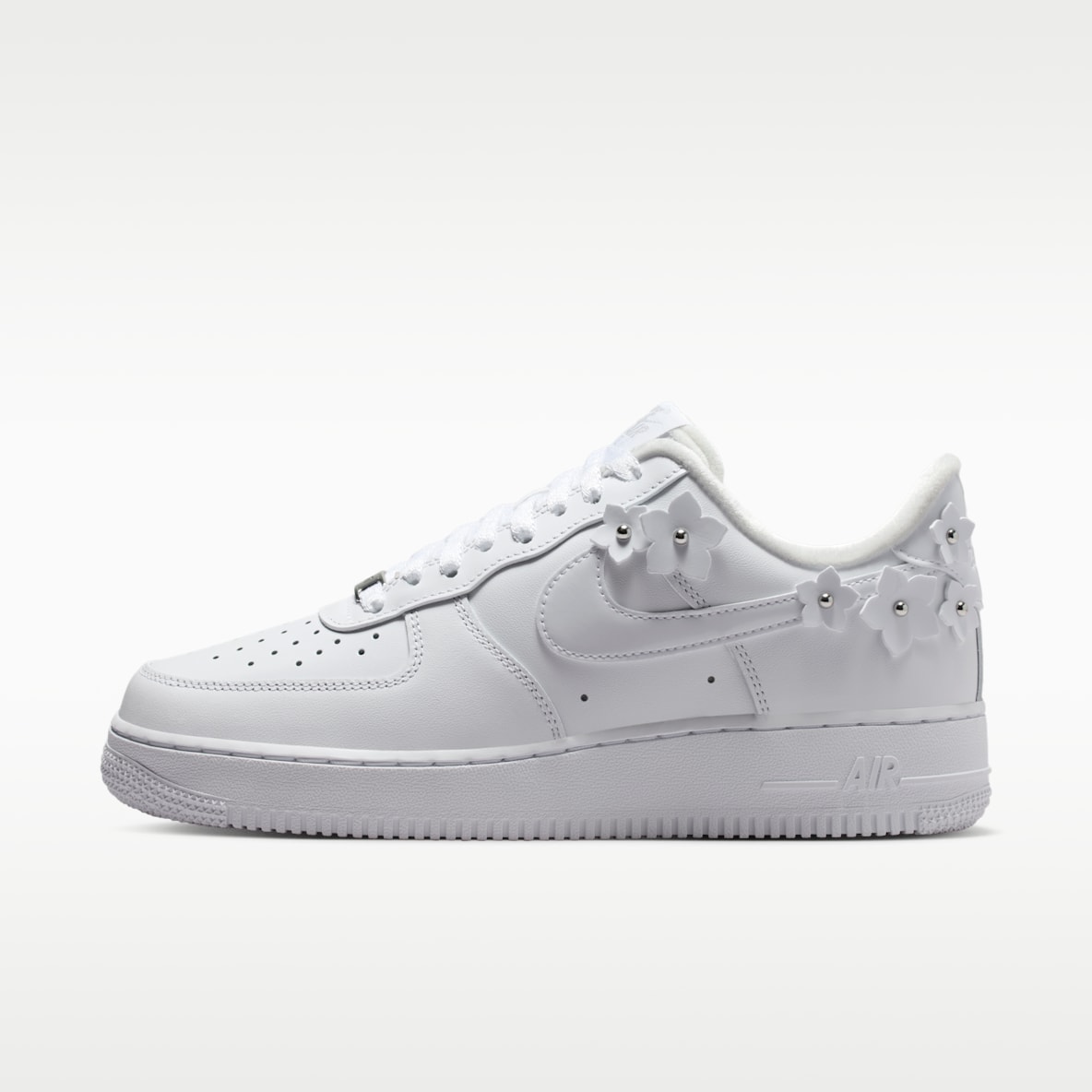 White Air Force 1 Shoes. Nike.com